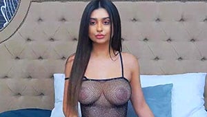 Sexy Curvy Arab on Cam