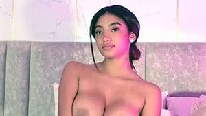 AnniieAdams