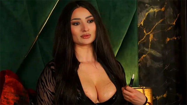 Big Tits Mistress LaurenQuinn