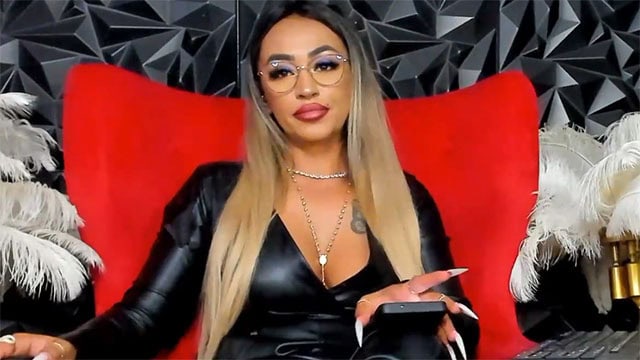 LexaSawyer Looking for Subs